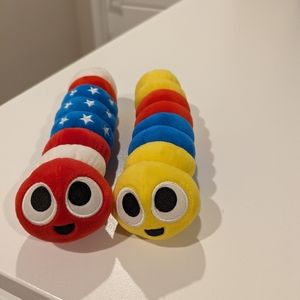 Slither io plushies (set of two)